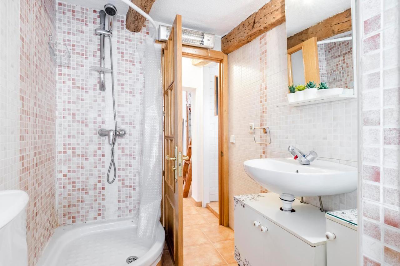 דירות מדריד Original Loft En Lavapies מראה חיצוני תמונה